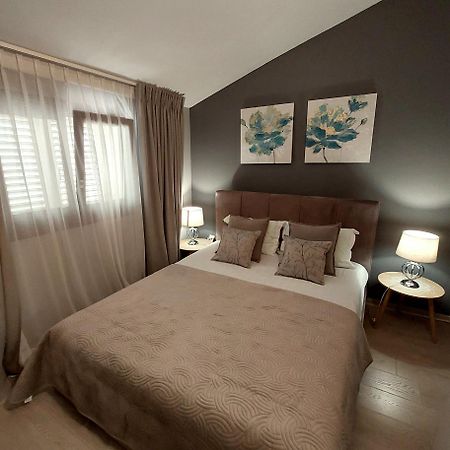 פורץ Apartaments Victoria מראה חיצוני תמונה